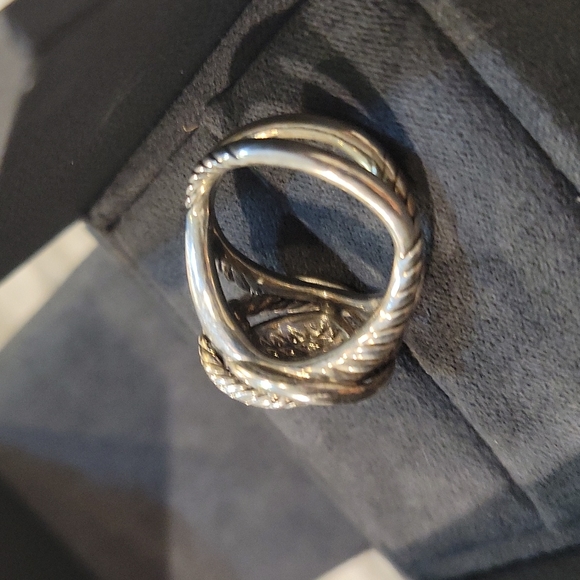 David Yurman Infinity Ring with Diamonds - Picture 5 of 5